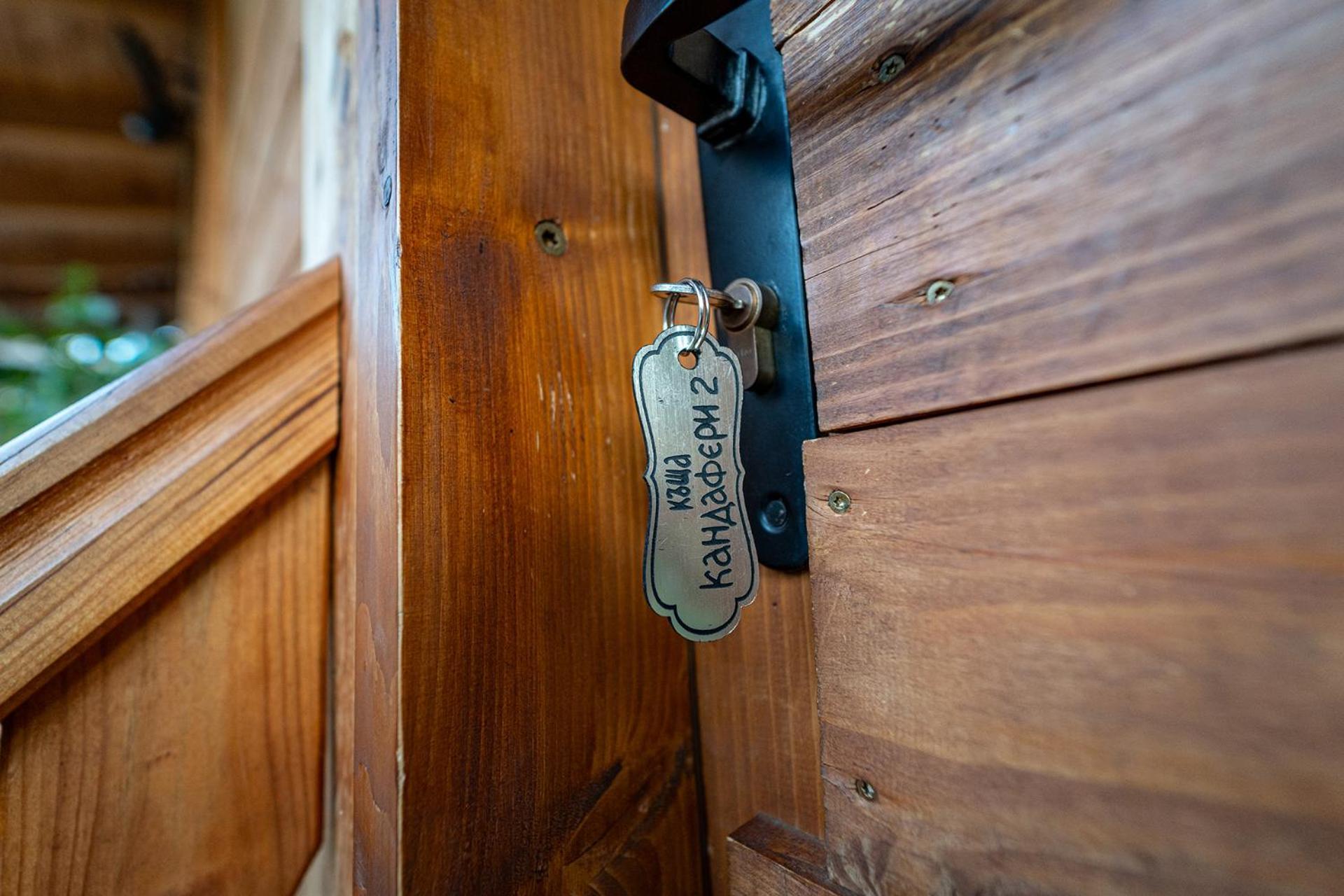 Guest House Kandaferi 2 Elena Exteriér fotografie
