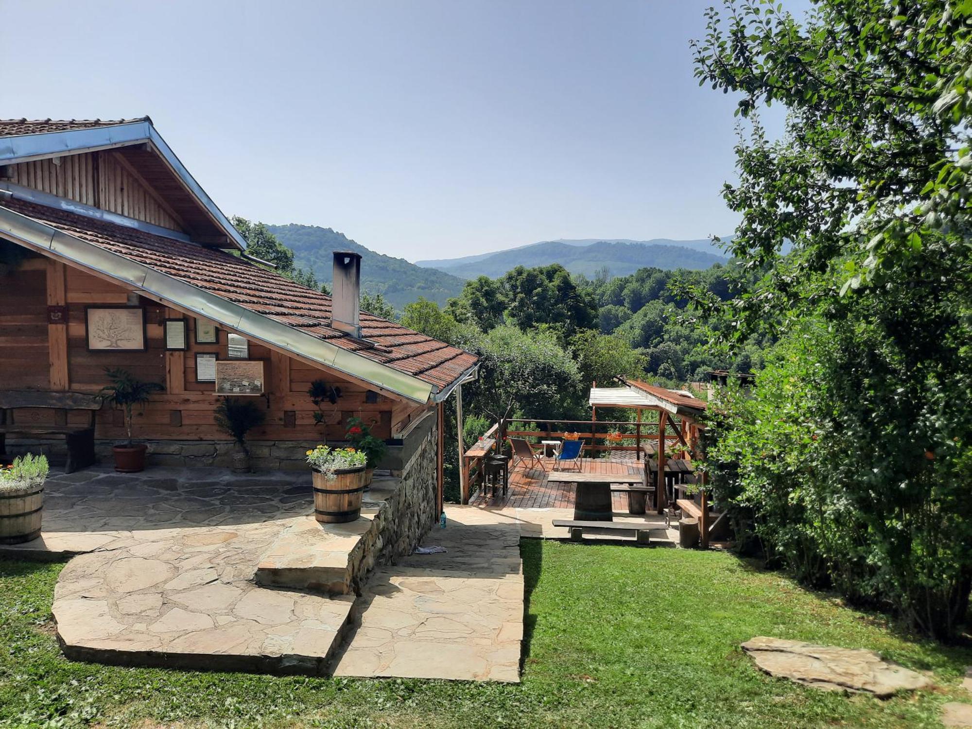 Guest House Kandaferi 2 Elena Exteriér fotografie
